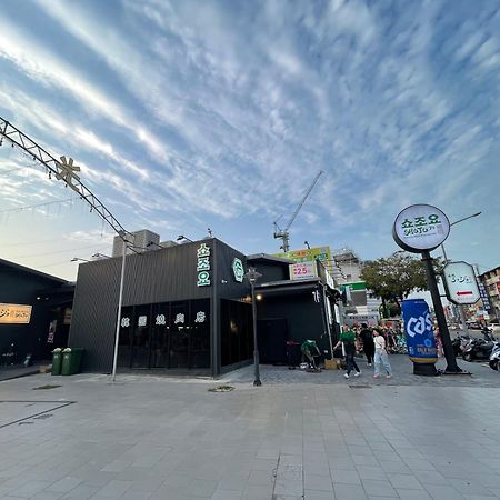 Moment Inn Tainan Exterior photo
