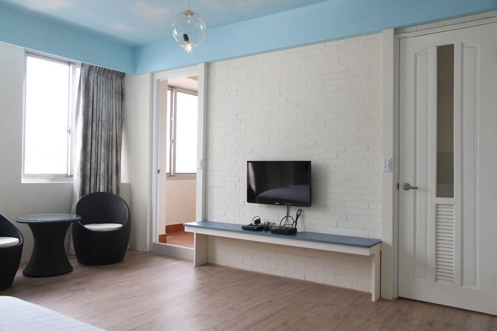 Moment Inn Tainan Exterior photo