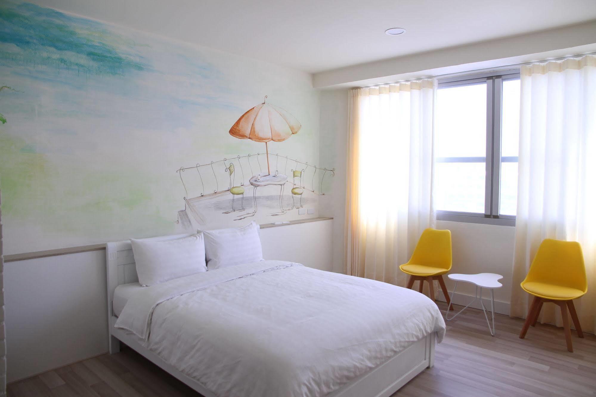 Moment Inn Tainan Exterior photo