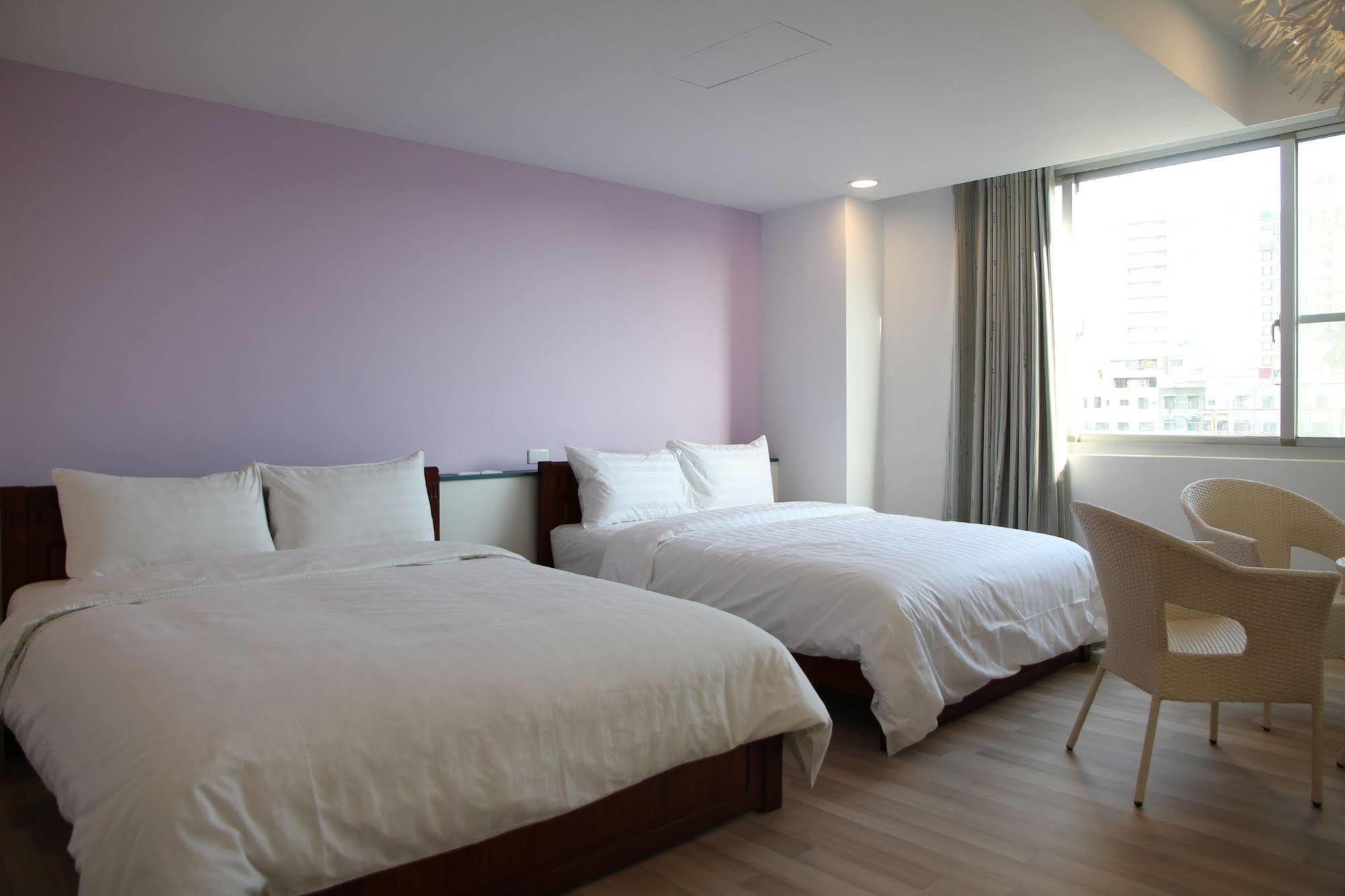 Moment Inn Tainan Exterior photo