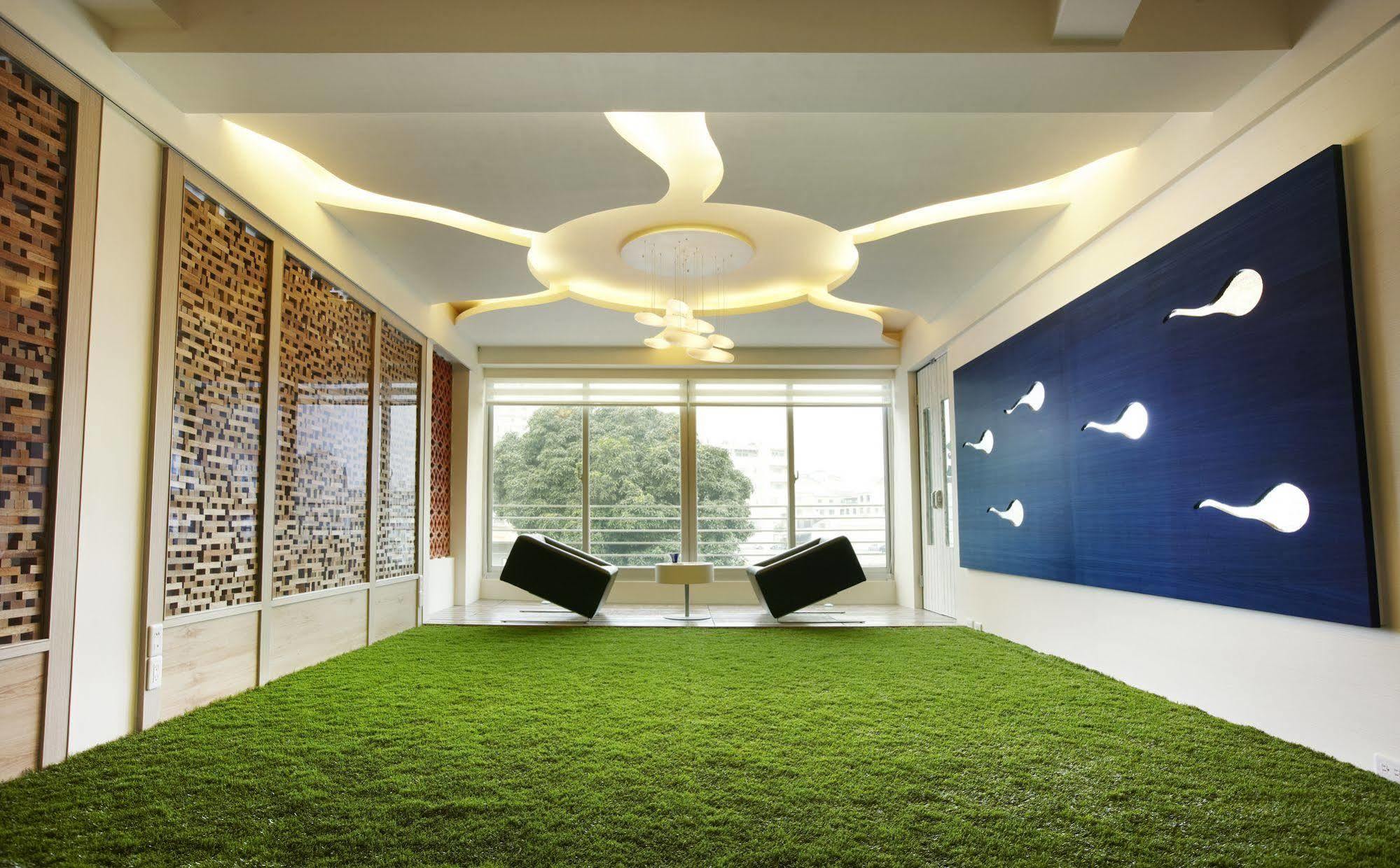 Moment Inn Tainan Exterior photo